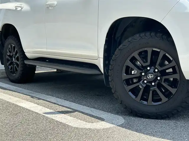 トヨタ ランドクルーザー プラド TX 大阪府 2019(令1)年 4.1万km ホワイトパールクリスタルシャイン 純正9インチナビ/フルセグ・Bluetooth・CD/DVD/バックカメラ/トヨタセーフティセンス/・プリクラッシュセーフティ/・レーンディパーチャー/・オートマチックハイビーム/・レーダークルコン /ETC/LEDヘッドライト/スマートキー/USB/HDMI端子