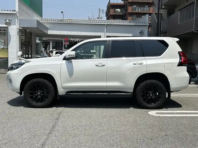 トヨタ ランドクルーザー プラド TX 大阪府 2019(令1)年 4.1万km ホワイトパールクリスタルシャイン 純正9インチナビ/フルセグ・Bluetooth・CD/DVD/バックカメラ/トヨタセーフティセンス/・プリクラッシュセーフティ/・レーンディパーチャー/・オートマチックハイビーム/・レーダークルコン /ETC/LEDヘッドライト/スマートキー/USB/HDMI端子