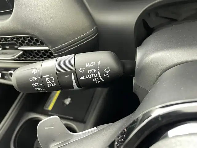 ホンダ ＺＲ－Ｖ ハイブリッド e:HEV Z 熊本県 2023(令5)年 0.9万km ミッドナイトブルービームM ワンオーナー　/ＢＯＳＥサウンド　/社外前後ドライブレコーダー　/全周囲カメラ　/純正ナビ　/ビルトインＥＴＣ２．０　/ホンダセンシング/・レーダークルーズコントロール/・衝突軽減ブレーキ/・路外逸脱制御機能/・車線維持支援システム/・トラフィックジャムアシスト/・先行車発進お知らせ機能/・標識認識機能/・パーキングセンサー/横滑り防止/前後クリアランスソナー　/前席シートヒーター　/前席パワーシート/置くだけ充電/パワーバックドア/パドルシフト/オートブレーキホールド/純正フロアマット/純正１８インチAW/シーケンシャルウインカー/オートライト/LEDヘッドライト/スマートキー/プッシュスタート/スペアキー1本/保証書/取扱説明書