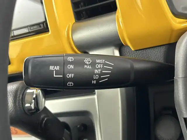 スズキ ハスラー G 愛知県 2017(平29)年 3万km アクティブイエロー/ブラック2トーンルーフ 禁煙車/7インチナビ/（AM/FM/Bluetooth/フルセグTV）/レーダーブレーキサポート/シートヒーター/アイドリングストップ/プッシュスタート/スマートキー/純正フロアマット/ベンチシート/横滑り防止装置/ドアバイザー