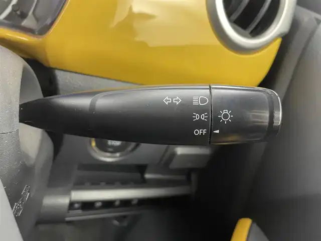 スズキ ハスラー G 福井県 2017(平29)年 3万km アクティブイエロー/ブラック2トーンルーフ 禁煙車/7インチナビ/（AM/FM/Bluetooth/フルセグTV）/レーダーブレーキサポート/シートヒーター/アイドリングストップ/プッシュスタート/スマートキー/純正フロアマット/ベンチシート/横滑り防止装置/ドアバイザー