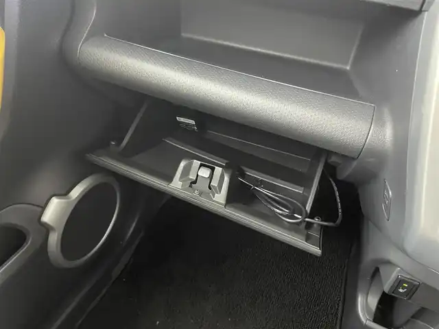 スズキ ハスラー G 福井県 2017(平29)年 3万km アクティブイエロー/ブラック2トーンルーフ 禁煙車/7インチナビ/（AM/FM/Bluetooth/フルセグTV）/レーダーブレーキサポート/シートヒーター/アイドリングストップ/プッシュスタート/スマートキー/純正フロアマット/ベンチシート/横滑り防止装置/ドアバイザー