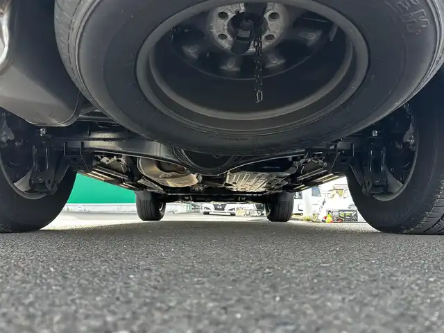 トヨタ ランドクルーザー ２５０ VX ファーストエディション 宮城県 2024(令6)年 0.8万km ベージュ ムーンルーフ/ルーフレール/セーフティセンス/・プリクラッシュセーフティ/・レーダークルーズコントロール/・レーンディパーチャーアラート/・レーントレーシングアシスト/・オートマチックハイビーム/・ドライバー異常検知対応システム/・プロアクティブドライビングアシスト/・発進遅れ告知機能/・緊急時操舵支援/・フロントトラフィックアラート/・レーンチェンジアシスト/・ロードサインアシスト/パーキングサポートブレーキ（前後方静止物/後方接近車両/後方歩行者）/トヨタチームメイト（アドバンストドライブ）/デジタルインナーミラー/純正12.3インチディスプレイオーディオ/・コネクティッドナビ対応/・フルセグTV/・HDMI入力/USB入力/・AppleCarPlay/AndroidAuto/・ＡＭ/FMチューナー/・パイオニアプレミアムサウンドシステム/パワーバックドア/本革シート/パワーシート/ベンチレーション付快適温熱シート/ステアリグヒーター/3眼LEDヘッドライト/純正丸目ヘッドライト車載/オートライト/トノカバー