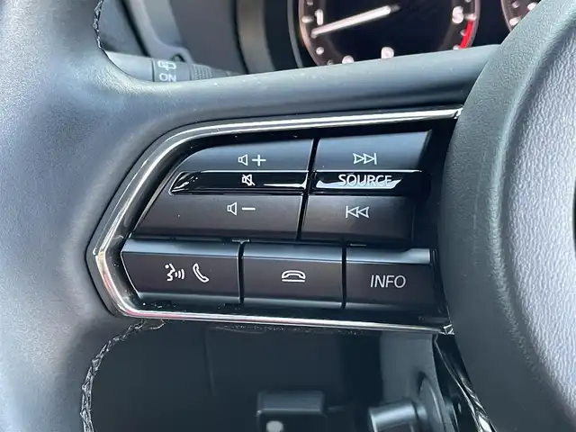 マツダ ＣＸ－６０ XD Lパッケージ 山梨県 2023(令5)年 0.8万km ソウルレッドクリスタルM 黒革シート/純正ナビ/Bluetooth接続/フルセグTV/全方位カメラ/ETC/ドライブレコーダー/前席パワーシート/全席シートヒーター/ヘッドアップディスプレイ/電動リアゲート/パドルシフト/置くだけ充電/テレビキャンセラー