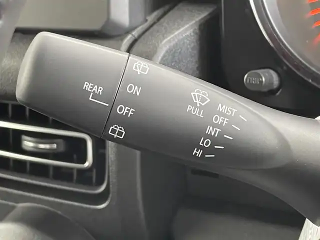 スズキ ジムニー XC 大分県 2024(令6)年 0.1千km ピュアホワイトP 登録済未使用車/社外７型ナビ　AVN-LBS01/デュアルブレーキセンサーサポート/誤発進抑制機能/車線逸脱警報/ふらつき警報/ハイビームアシスト/先行車発信お知らせ機能/標識認識機能/シートヒーター/スマートキー×２/ヘッドランプウォッシャー/電動格納ウィンカーミラー/フォグランプ/ステアリングリモコン