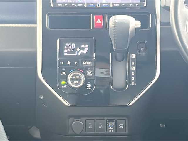 ダイハツ トール カスタムG リミテッドⅡ SAⅢ 高知県 2019(令1)年 11.9万km プラムブラウンクリスタルマイカ ＡＬＰＩＮＥ９インチナビ/・Bluetooth/・CD/DVD/・フルセグTV/全方位モニター/スマートアシスト３/ETC/ドラレコ/両側電動スライド/LEDヘッドライト/シートヒーター