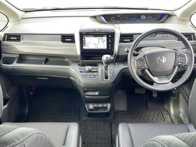 ホンダ フリード G ホンダセンシング 三重県 2020(令2)年 4万km クリスタルブラックパール 純正ナビ/フルセグTV/バックカメラ/前後ドラレコ/ETC/両側パワースライドドア/アダプティブクルーズコントロール/レーンキープアシスト/衝突被害軽減システム/ステアリングアシスト/ステアリングスイッチ/HDMI入力端子/オートリトラミラー