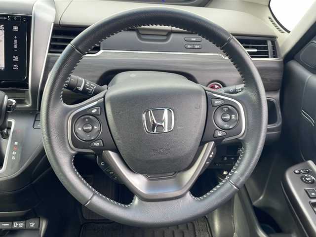 ホンダ フリード G ホンダセンシング 三重県 2020(令2)年 4万km クリスタルブラックパール 純正ナビ/フルセグTV/バックカメラ/前後ドラレコ/ETC/両側パワースライドドア/アダプティブクルーズコントロール/レーンキープアシスト/衝突被害軽減システム/ステアリングアシスト/ステアリングスイッチ/HDMI入力端子/オートリトラミラー