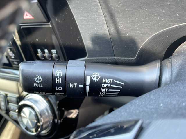 トヨタ アクア G G’s 岐阜県 2014(平26)年 11.3万km ライムホワイトパールクリスタルシャイン 社外ナビ　/バックカメラ　/ＥＴＣ　/オートライト　/ＡＢＳ　/ハーフレザーシート　/純正１７インチアルミホイール　/純正フロアマット　/プッシュスタート　/スマートキー　/フラットシート　/ステアリングスイッチ　/ドアバイザー