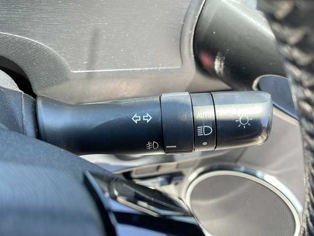 トヨタ アクア G G’s 岐阜県 2014(平26)年 11.3万km ライムホワイトパールクリスタルシャイン 社外ナビ　/バックカメラ　/ＥＴＣ　/オートライト　/ＡＢＳ　/ハーフレザーシート　/純正１７インチアルミホイール　/純正フロアマット　/プッシュスタート　/スマートキー　/フラットシート　/ステアリングスイッチ　/ドアバイザー