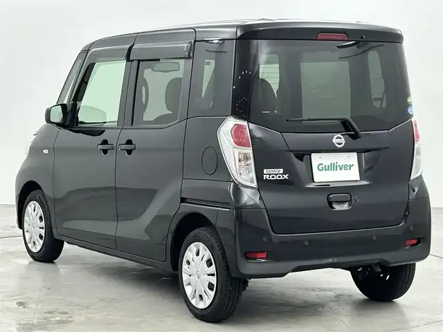 日産 デイズ ルークス X 福岡県 2019(令1)年 3.4万km ブラック 社外ナビ（ＢＴ，フルセグＴＶ）　/全方位カメラ　/ＥＴＣ　/コーナーセンサー　/エマージェンシーブレーキ　/横滑り防止装置　/アイドリングストップ　/片側電動スライドドア　/電動格納式ドアミラー　/プッシュスタート