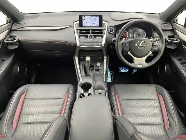レクサス ＮＸ 300h Fスポーツ 宮城県 2015(平27)年 8.1万km ソニッククォーツ パノラマルーフ/パノラミックビューモニター/三眼LEDヘッドランプ/後席電動格納/BSM/ヘッドアップディスプレイ/100V電源/クルーズコントロール/衝突軽減/レーンキープアシスト/オートハイビーム/クリアランスソナー/パーキングサポートブレーキ/ETC/前後ドライブレコーダー/メモリ機能付パワーシート/ステアリングヒーター/シートヒーター/ベンチレーション/フルセグTV/Bluetooth/CD/DVD/Blu-ray/黒革シート/禁煙車