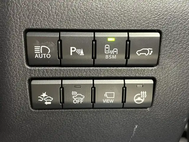 レクサス ＮＸ 300h Fスポーツ 宮城県 2015(平27)年 8.1万km ソニッククォーツ パノラマルーフ/パノラミックビューモニター/三眼LEDヘッドランプ/後席電動格納/BSM/ヘッドアップディスプレイ/100V電源/クルーズコントロール/衝突軽減/レーンキープアシスト/オートハイビーム/クリアランスソナー/パーキングサポートブレーキ/ETC/前後ドライブレコーダー/メモリ機能付パワーシート/ステアリングヒーター/シートヒーター/ベンチレーション/フルセグTV/Bluetooth/CD/DVD/Blu-ray/黒革シート/禁煙車