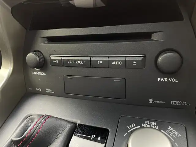 レクサス ＮＸ 300h Fスポーツ 宮城県 2015(平27)年 8.1万km ソニッククォーツ パノラマルーフ/パノラミックビューモニター/三眼LEDヘッドランプ/後席電動格納/BSM/ヘッドアップディスプレイ/100V電源/クルーズコントロール/衝突軽減/レーンキープアシスト/オートハイビーム/クリアランスソナー/パーキングサポートブレーキ/ETC/前後ドライブレコーダー/メモリ機能付パワーシート/ステアリングヒーター/シートヒーター/ベンチレーション/フルセグTV/Bluetooth/CD/DVD/Blu-ray/黒革シート/禁煙車