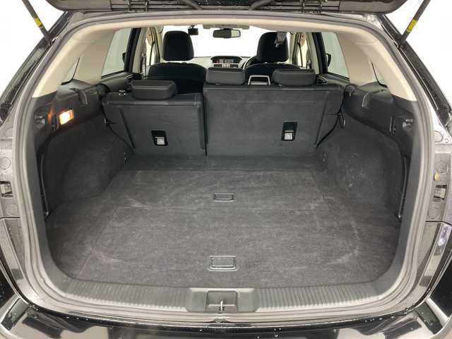 スバル レヴォーグ 1．6GTアイサイト スマートED 道央・札幌 2017(平29)年 6.7万km クリスタルブラックシリカ ・４WD/・ダイヤトーンナビ/　CD/DVD/BT/SD/USB/・フルセグTV/・バックカメラ/・アドバンスドセーフティパッケージ/　サイドカメラ/　アイサイトアシスト/　オートマチックハイビーム/　ブラインドスポットモニター/・アイサイトVer.3/　衝突軽減ブレーキ/　全車速追従クルーズコントロール/　レーンキープ/　前後誤発進抑制/　車線逸脱警報/　ふらつき警報/　先行車発信お知らせ/・運転席パワーシート/・革巻きステアリング/・パドルシフト/・ステアリングリモコン/・オートライト/・LEDヘッドライト/・フォグランプ/・リアフォグランプ/・ETC/・自動防眩ミラー/・トノカバー/・17インチ純正アルミホイール/・取扱説明書