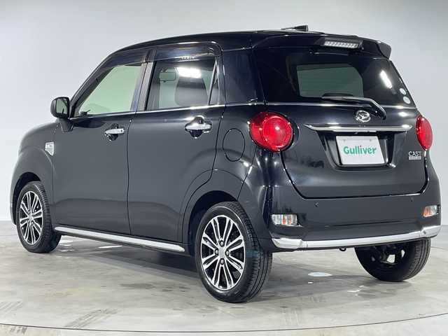 ダイハツ キャスト スタイル G SAⅡ 福岡県 2016(平28)年 6万km ブラックマイカメタリック 禁煙車/純正メモリナビ/・CD/DVD/BT/フルセグTV/・バックモニター/スマートキー/・スペアキー/・プッシュスタート/ETC/革巻きステアリング/・ステアリングリモコン/LEDヘッドライト/・オートライト/・フォグランプ/アイドリングストップ/純正フロアマット/純正ドアバイザー