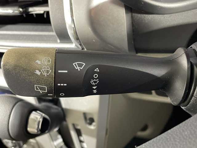 ダイハツ キャスト スタイル G SAⅡ 福岡県 2016(平28)年 6万km ブラックマイカメタリック 禁煙車/純正メモリナビ/・CD/DVD/BT/フルセグTV/・バックモニター/スマートキー/・スペアキー/・プッシュスタート/ETC/革巻きステアリング/・ステアリングリモコン/LEDヘッドライト/・オートライト/・フォグランプ/アイドリングストップ/純正フロアマット/純正ドアバイザー