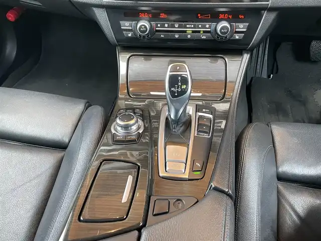 ＢＭＷ ５２８ｉ ツーリング Mスポーツ 鹿児島県 2012(平24)年 15.6万km アルピンホワイトⅢ ブラックレザーシート/純正HDDナビ/DVD再生/フルセグテレビ/バックカメラ/キセノンヘッドライト/アイドリングストップ/クルーズコントロール/プッシュスタート/ETC