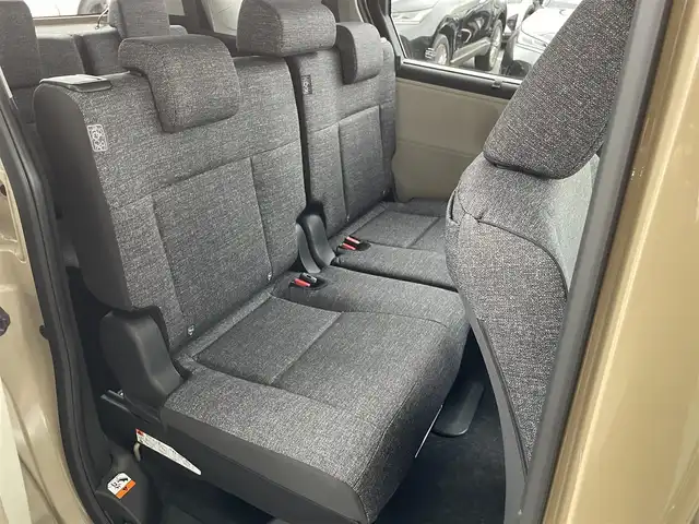 トヨタ シエンタ ハイブリッド Z 東京都 2025(令7)年 0.1千km ベージュ 登録済未使用車　/純正１０．５型ＤＡ　/全周囲　/ＢＳＭ　/両側電動　/フルセグＴＶ　/ＡＣ１００Ｖ充電　/ビルトインＥＴＣ２．０　/前後ドラレコ　/オートライト　/ＬＥＤヘッドライト　/追従式クルコン　/コーナーセンサー