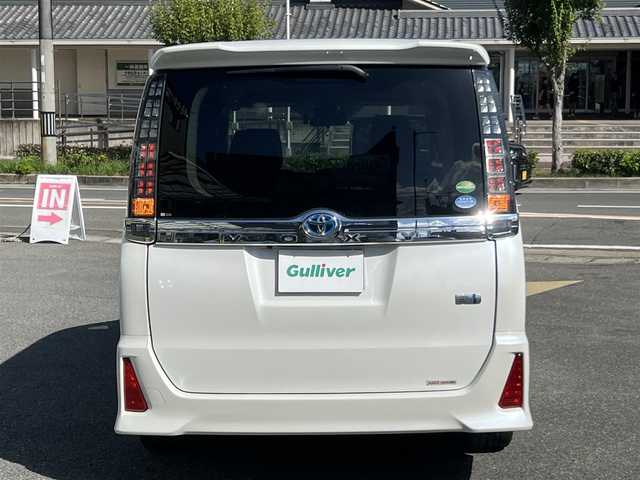 トヨタ ヴォクシー ハイブリッド ZS 煌Ⅱ 愛知県 2017(平29)年 5.3万km ホワイトパールクリスタルシャイン  ワンオーナー/ セーフティセンスC/ 両側パワースライドドア/ 純正9インチSDナビ　フルセグ/ BTオーディオ　CD DVD/ バックカメラ/ LEDヘッドライト/ フォグライト/ ドライブレコーダー/リヤクーラー/ スマートキー　スマートキースペアあり/ エンジンプッシュスタート/ BIN ETC 2.0/ 保証書　取説あり
