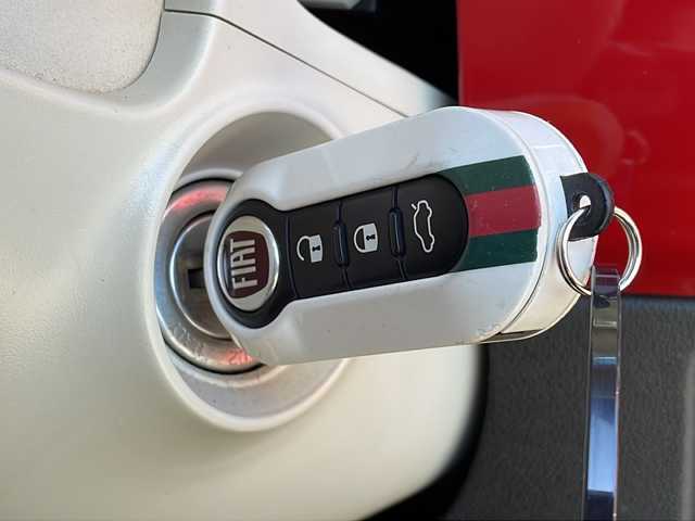 フィアット ５００ 1．2 ポップ 長野県 2020(令2)年 6.5万km 赤 純正ナビ/ホイール付き冬タイヤ積込/純正フロアマット/保証書・取説/スペアキー