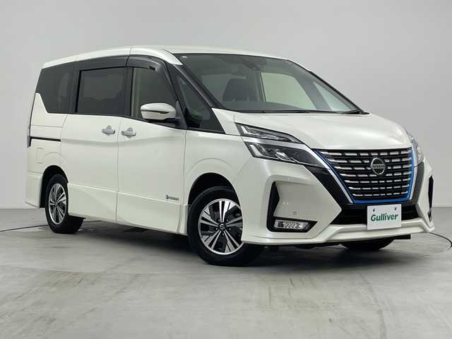 日産 セレナ e－パワー ハイウェイスター V 愛知県 2020(令2)年 5.4万km ブリリアントホワイトパール 純正10インチナビ/【Bluetooth/フルセグTV/CD/DVD/AM/FM】/両側パワースライドドア/デジタルインナーミラー/ハンズフリースライドドア/全方位カメラ/衝突被害軽減ブレーキ/レーンアシスト/レーダークルーズコントロール/前後コーナーセンサー/横滑り防止装置/前席シートヒーター/ハンドルヒーラー/ドライブモード切替/ドライブレコーダー/ETC/ステアリングスイッチ/純正フロアマット/ドアバイザー/LEDオートライト/純正15インチアルミホイール/電動格納ミラー