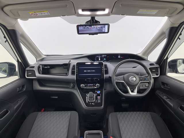 日産 セレナ e－パワー ハイウェイスター V 愛知県 2020(令2)年 5.4万km ブリリアントホワイトパール 純正10インチナビ/【Bluetooth/フルセグTV/CD/DVD/AM/FM】/両側パワースライドドア/デジタルインナーミラー/ハンズフリースライドドア/全方位カメラ/衝突被害軽減ブレーキ/レーンアシスト/レーダークルーズコントロール/前後コーナーセンサー/横滑り防止装置/前席シートヒーター/ハンドルヒーラー/ドライブモード切替/ドライブレコーダー/ETC/ステアリングスイッチ/純正フロアマット/ドアバイザー/LEDオートライト/純正15インチアルミホイール/電動格納ミラー
