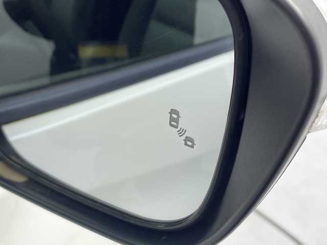 日産 セレナ e－パワー ハイウェイスター V 愛知県 2020(令2)年 5.4万km ブリリアントホワイトパール 純正10インチナビ/【Bluetooth/フルセグTV/CD/DVD/AM/FM】/両側パワースライドドア/デジタルインナーミラー/ハンズフリースライドドア/全方位カメラ/衝突被害軽減ブレーキ/レーンアシスト/レーダークルーズコントロール/前後コーナーセンサー/横滑り防止装置/前席シートヒーター/ハンドルヒーラー/ドライブモード切替/ドライブレコーダー/ETC/ステアリングスイッチ/純正フロアマット/ドアバイザー/LEDオートライト/純正15インチアルミホイール/電動格納ミラー