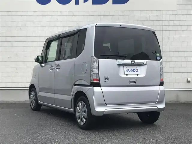 ホンダ Ｎ ＢＯＸ G 栃木県 2015(平27)年 8.9万km カトラリーシルバーM 株)IDOMが運営する【じしゃロン小山店】の自社ローン専用車両になります。こちらは現金またはオートローンご利用時の価格です。自社ローンご希望の方は別途その旨お申付け下さい//禁煙車/社外ナビ/（CD/AM/FMラジオ）/スマートキー/プッシュスタート/バックカメラ/チップアップシート/電動格納ドアミラー/パワーウインドウ