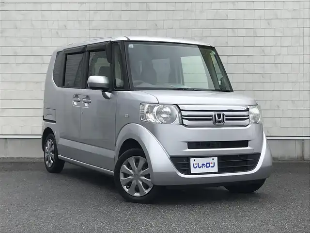 ホンダ Ｎ ＢＯＸ G 栃木県 2015(平27)年 8.9万km カトラリーシルバーM 株)IDOMが運営する【じしゃロン小山店】の自社ローン専用車両になります。こちらは現金またはオートローンご利用時の価格です。自社ローンご希望の方は別途その旨お申付け下さい//禁煙車/社外ナビ/（CD/AM/FMラジオ）/スマートキー/プッシュスタート/バックカメラ/チップアップシート/電動格納ドアミラー/パワーウインドウ