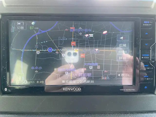 スズキ ジムニー XC 東京都 2020(令2)年 0.3万km シルキーシルバーメタリック ワンオーナー/セーフティサポート/社外SDナビ フルセグTV/CD DVD SD Bluetooth/バックカメラ/シートヒーター（前席）/革巻ステアリング/デュアルセンサーブレーキサポート/誤発信抑制機能/車線逸脱警報機能/ふらつき警報機能/先行車発信お知らせ機能/標識認識機能/クルーズコントロール/ハイビームアシスト/ミラーヒーター/ウィンカー付き電動格納ミラー/スペアキー/保証書＆取扱説明書