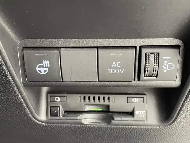 トヨタ アクア Z 大阪府 2022(令4)年 3.7万km プラチナホワイトパールマイカ ワンオーナー/プリクラッシュセーフティー/トヨタセーフティーセンス/純正ディスプレイオーディオ/　BT/フルセグ/レーダークルーズコントロール/ステアリングヒーター/モデリスタフルエアロ/D席パワーシート/AC100V/社外15インチアルミ