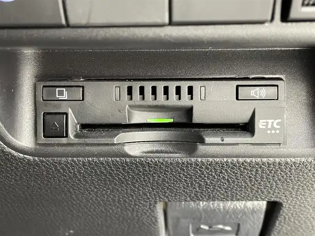 トヨタ アクア Z 大阪府 2022(令4)年 3.7万km プラチナホワイトパールマイカ ワンオーナー/プリクラッシュセーフティー/トヨタセーフティーセンス/純正ディスプレイオーディオ/　BT/フルセグ/レーダークルーズコントロール/ステアリングヒーター/モデリスタフルエアロ/D席パワーシート/AC100V/社外15インチアルミ