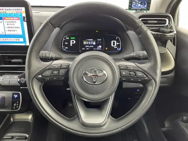 トヨタ アクア Z 大阪府 2022(令4)年 3.7万km プラチナホワイトパールマイカ ワンオーナー/プリクラッシュセーフティー/トヨタセーフティーセンス/純正ディスプレイオーディオ/　BT/フルセグ/レーダークルーズコントロール/ステアリングヒーター/モデリスタフルエアロ/D席パワーシート/AC100V/社外15インチアルミ