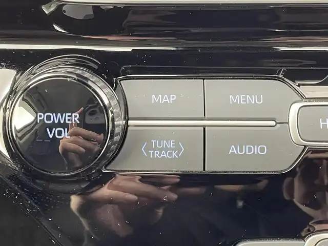 トヨタ アクア Z 大阪府 2022(令4)年 3.7万km プラチナホワイトパールマイカ ワンオーナー/プリクラッシュセーフティー/トヨタセーフティーセンス/純正ディスプレイオーディオ/　BT/フルセグ/レーダークルーズコントロール/ステアリングヒーター/モデリスタフルエアロ/D席パワーシート/AC100V/社外15インチアルミ