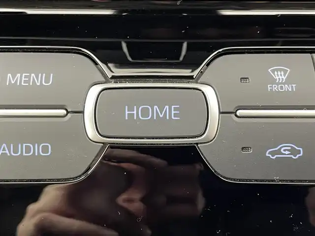 トヨタ アクア Z 大阪府 2022(令4)年 3.7万km プラチナホワイトパールマイカ ワンオーナー/プリクラッシュセーフティー/トヨタセーフティーセンス/純正ディスプレイオーディオ/　BT/フルセグ/レーダークルーズコントロール/ステアリングヒーター/モデリスタフルエアロ/D席パワーシート/AC100V/社外15インチアルミ