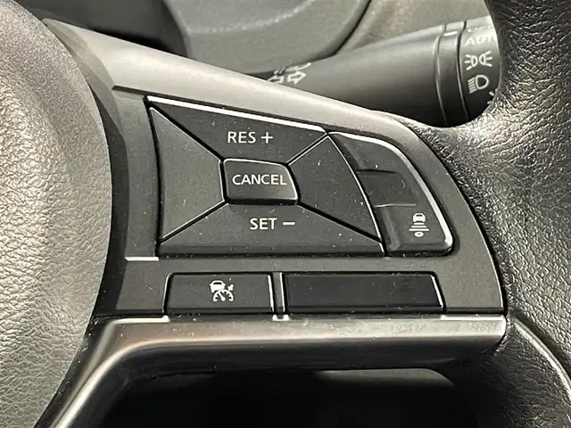 日産 ノート e－パワー X Bアロー 愛知県 2020(令2)年 2.9万km ブリリアントホワイトパール/スーパーブラック 2トーン 純正ナビ/CD/DVD/BT/フルセグTV/ETC/バックカメラ/衝突軽減ブレーキ/車線逸脱警報/パーキングソナー/クルーズコントロール/純正ドライブレコーダー/スマートキー/プッシュスタート/純正マット/ドアバイザー