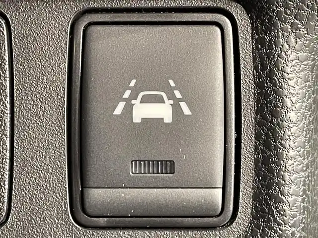 日産 ノート e－パワー X Bアロー 愛知県 2020(令2)年 2.9万km ブリリアントホワイトパール/スーパーブラック 2トーン 純正ナビ/CD/DVD/BT/フルセグTV/ETC/バックカメラ/衝突軽減ブレーキ/車線逸脱警報/パーキングソナー/クルーズコントロール/純正ドライブレコーダー/スマートキー/プッシュスタート/純正マット/ドアバイザー