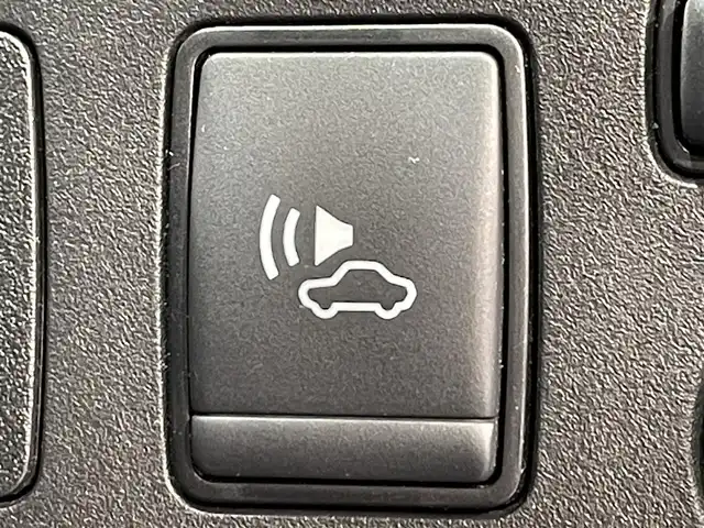 日産 ノート e－パワー X Bアロー 愛知県 2020(令2)年 2.9万km ブリリアントホワイトパール/スーパーブラック 2トーン 純正ナビ/CD/DVD/BT/フルセグTV/ETC/バックカメラ/衝突軽減ブレーキ/車線逸脱警報/パーキングソナー/クルーズコントロール/純正ドライブレコーダー/スマートキー/プッシュスタート/純正マット/ドアバイザー