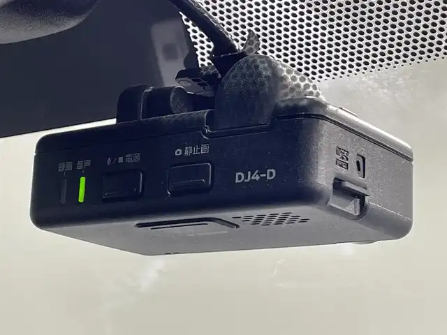 日産 ノート e－パワー X Bアロー 愛知県 2020(令2)年 2.9万km ブリリアントホワイトパール/スーパーブラック 2トーン 純正ナビ/CD/DVD/BT/フルセグTV/ETC/バックカメラ/衝突軽減ブレーキ/車線逸脱警報/パーキングソナー/クルーズコントロール/純正ドライブレコーダー/スマートキー/プッシュスタート/純正マット/ドアバイザー