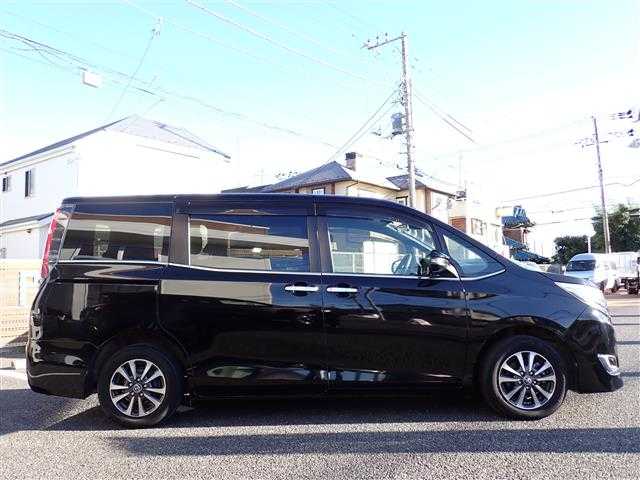 トヨタ エスクァイア Xi 千葉県 2018(平30)年 6.1万km ブラック ワンオーナー/アルパイン9インチナビゲーション/・Bluetooth/CD/DVD/フルセグTV/バックカメラ/アルパイン10.1インチ フリップダウンモニター/パワースライドドア/クルーズコントロール/アイドリングストップ/Toyota Safety SenseC/・プリクラッシュセーフティ/・レーンディパーチャーアラート/・オートマチックハイビーム/ビルトインETC/LEDヘッドライト/オートライト/純正15インチAW/純正フロアマット/取扱説明書/保証書