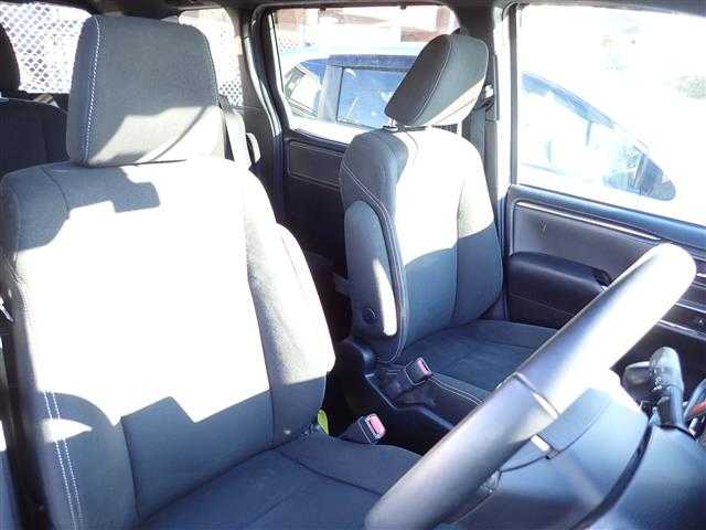 トヨタ エスクァイア Xi 千葉県 2018(平30)年 6.1万km ブラック ワンオーナー/アルパイン9インチナビゲーション/・Bluetooth/CD/DVD/フルセグTV/バックカメラ/アルパイン10.1インチ フリップダウンモニター/パワースライドドア/クルーズコントロール/アイドリングストップ/Toyota Safety SenseC/・プリクラッシュセーフティ/・レーンディパーチャーアラート/・オートマチックハイビーム/ビルトインETC/LEDヘッドライト/オートライト/純正15インチAW/純正フロアマット/取扱説明書/保証書