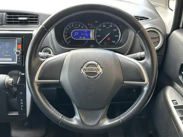 日産 デイズ ハイウェイスターX 福島県 2013(平25)年 5.8万km ホワイトパール 純正ナビゲーション/型番：MC313D-W/【CD/DVD/SD/USB/AUX/TV】/アラウンドビューモニター/バックカメラ/HIDヘッドライト/運転席シートヒーター/アイドリングストップ/純正フロアマット/純正ドアバイザー
