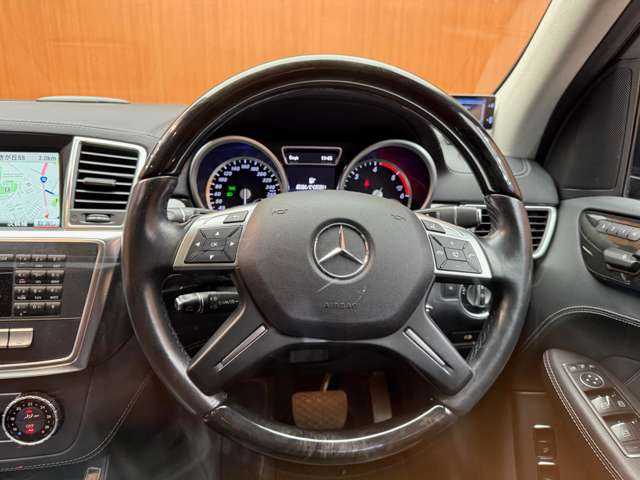 メルセデス・ベンツ ＧＬ３５０ ブルーテック 4MATIC レザー エクスクルーシブ 千葉県 2016(平28)年 7.1万km オブシディアンブラック １オーナー　/パノラマＳＲ　/純正ナビ　/３６０°カメラ　/ＡＣＣ　/シートヒーター　/パワーシート　/キセノンヘッドライト　/オートライト　/電動リアゲート　/ＥＴＣ　/フルセグＴＶ　/ＰＤＣ　/ブラインドスポット