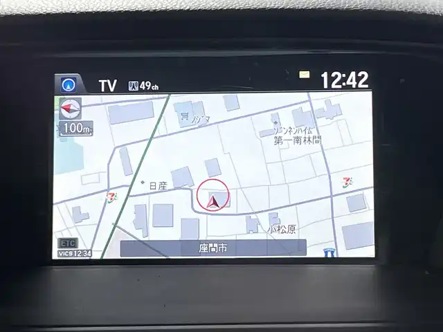 ホンダ アコード ハイブリッド EX 神奈川県 2015(平27)年 6.8万km アラバスターシルバーメタリック 純正ナビゲーション/フルセグ　AM　FM　USB　Bluetooth　VIDEO　HDD　CD　DVD　/サンルーフ/バックカメラ/衝突軽減ブレーキ/レーダークルーズコントロール/前席パワーシート/D席メモリーシート/前席シートヒーター/ハーフレザーシート/スマートキー/スペアキー/プッシュスタート/ウッド×革ステアリング/ビルトインETC/リアドアロールサンシェード/純正リアスポイラー/オートライト/LEDヘッドライト/フォグライト/純正17インチアルミホイル