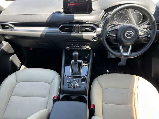 マツダ ＣＸ－５ XD シルクベージュセレクション 奈良県 2020(令2)年 1.7万km ディープクリスタルブルーマイカ 純正フルセグナビ　/Ｂｌｕｅｔｏｏｔｈ　/ＣＤ／ＤＶＤ　/ＵＳＢ入力　/ステアリングヒーター　/前席シートヒーター　/ステアリングヒーター　/ヘッドアップディスプレイ　/全方位モニター　/レーダークルーズコントロール/運転席パワーシート/レーンキープアシスト/ブラインドスポットモニター/前後ＡＴ誤発進抑制制御/コーナーセンサー