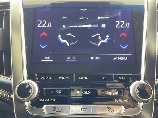 トヨタ クラウン ハイブリッド RS アドバンス 岐阜県 2020(令2)年 4.1万km ホワイトパールクリスタルシャイン 純正ナビ/AM　FM/CD　DVD/Bluetooth/USB/フルセグテレビ/パノラミックビューモニター/レザーシート/パワーシート(D/N席)/ベンチレーション(D/N席)/シートヒーター(D/N席)/シートメモリー(D席)/ヘッドアップディスプレイ/スマートキー/プッシュスタート/スペアキー有/カードキー有/ステアリングヒーター/前後ドラレコ/ビルトインETC/電動パーキング機能/オートホールド機能/トヨタセーフティセンス/レーダークルーズコントロール/レーントレーシング機能/ブラインドスポットビューモニター/コーナーセンサー/RCTA/RCD/RSA/純正フロアマット/AC100V電源/パーキングアシスト/LEDオートハイビーム/LEDフォグ/シーケンシャルターンランプ