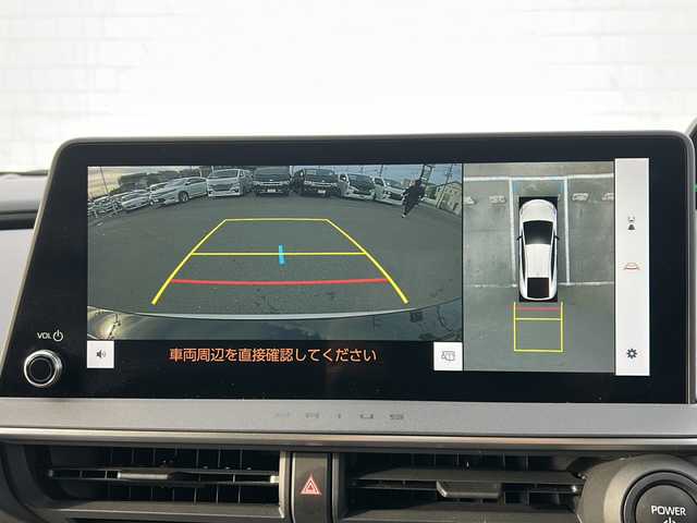 トヨタ プリウス Z 静岡県 2023(令5)年 3.3万km プラチナホワイトパールマイカ /12.3インチナビ/地デジTV//Bluetooth//バック/全周囲カメラ//パノラマルーフ//TVキット//デジタルインナーミラー//合成レザーシート//シートヒーター/ベンチレーション//レーダークルーズコントロール//セーフティセンス//ステアリングヒーター//スペアタイヤ//スマートキー//ビルトインETC