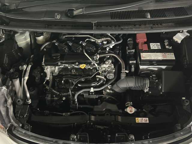 トヨタ シエンタ Z 大阪府 2025(令7)年 0.4万km プラチナホワイトパールマイカ ワンオーナー/純正ナビ(Bluetooth/フルセグテレビ/AM/FM)/純正アルミホイール15インチ/プッシュスタート/スマートキー/ETC/両側パワースライドドア/バックカメラ/アラウンドビューモニター/ワンオーナー/純正ナビ/ETC/両側パワースライドドア/フルセグテレビ/バックカメラ/アラウンドビューモニター/レーダークルーズコントロール/シートヒーター/ステアリングヒーター/ビューボタン