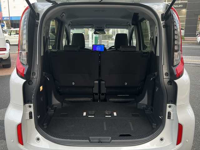 トヨタ シエンタ Z 大阪府 2025(令7)年 0.4万km プラチナホワイトパールマイカ ワンオーナー/純正ナビ(Bluetooth/フルセグテレビ/AM/FM)/純正アルミホイール15インチ/プッシュスタート/スマートキー/ETC/両側パワースライドドア/バックカメラ/アラウンドビューモニター/ワンオーナー/純正ナビ/ETC/両側パワースライドドア/フルセグテレビ/バックカメラ/アラウンドビューモニター/レーダークルーズコントロール/シートヒーター/ステアリングヒーター/ビューボタン